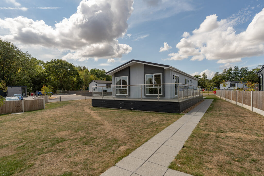 24 Roecliffe Park-25