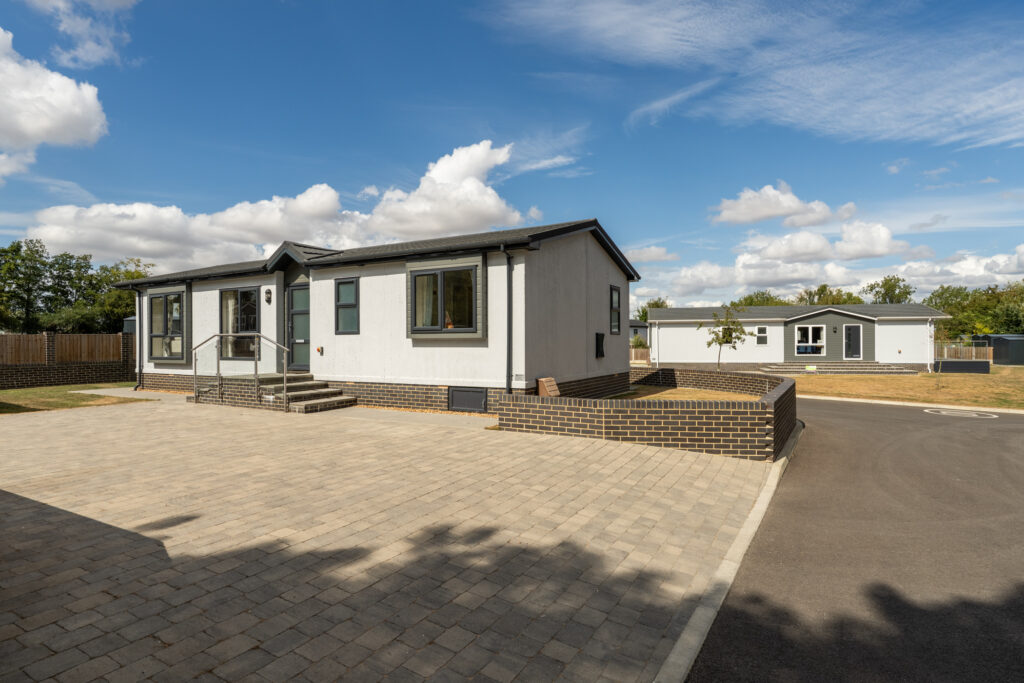 25 Roecliffe Park-27