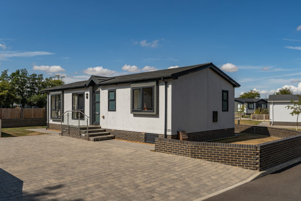 25 Roecliffe Park-35