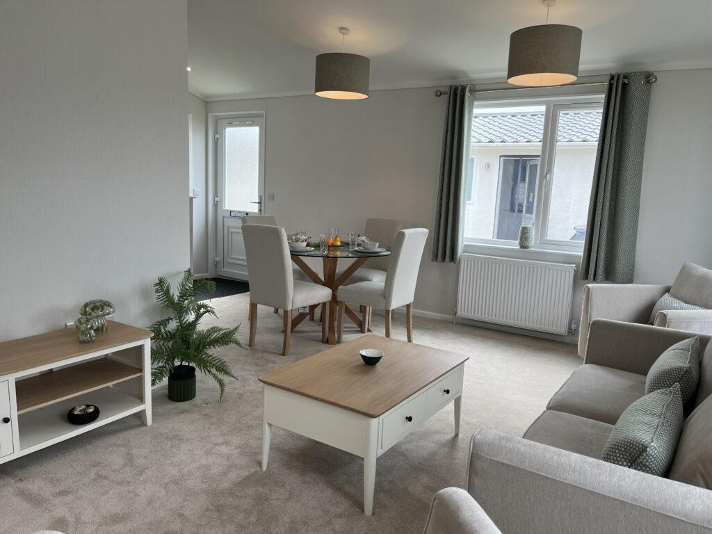 Lounge 1