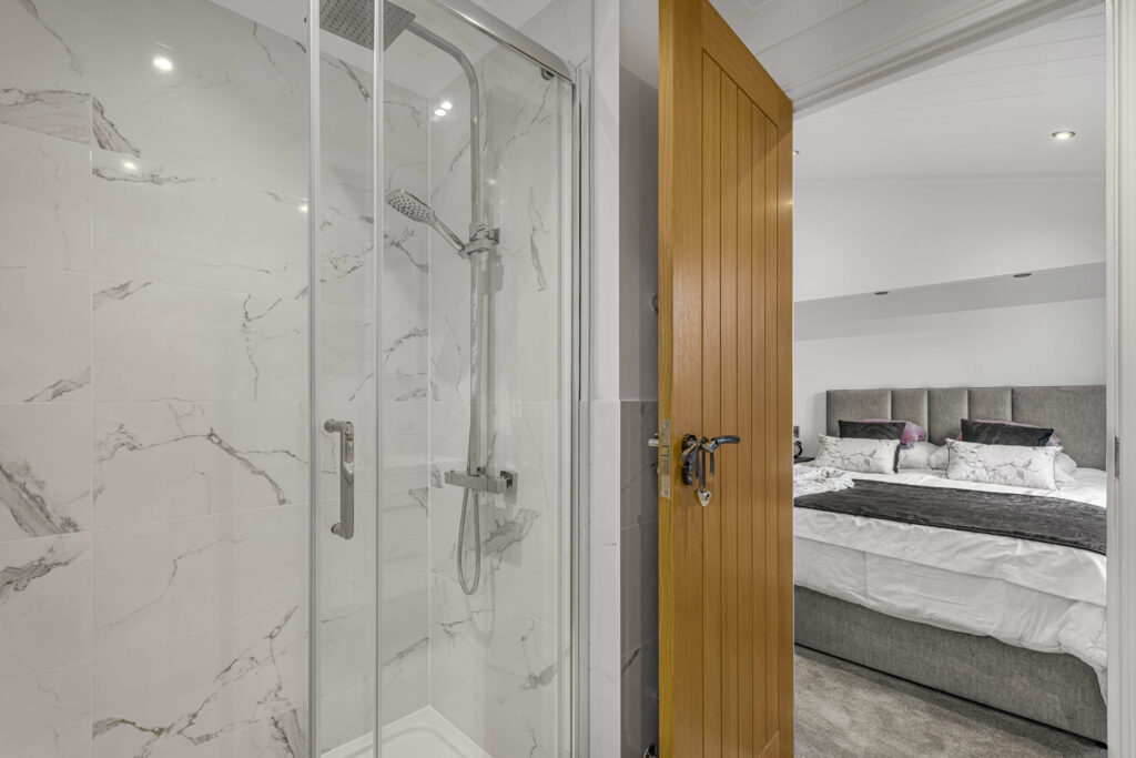 51 Cotswold Manor Park-22