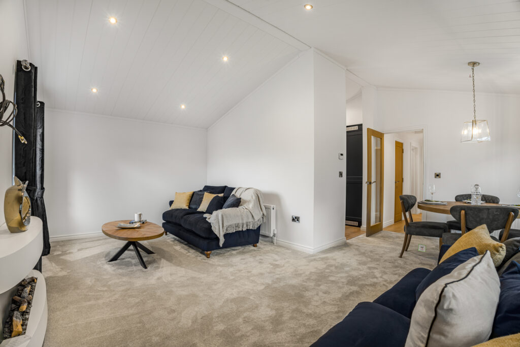 51 Cotswold Manor Park-4