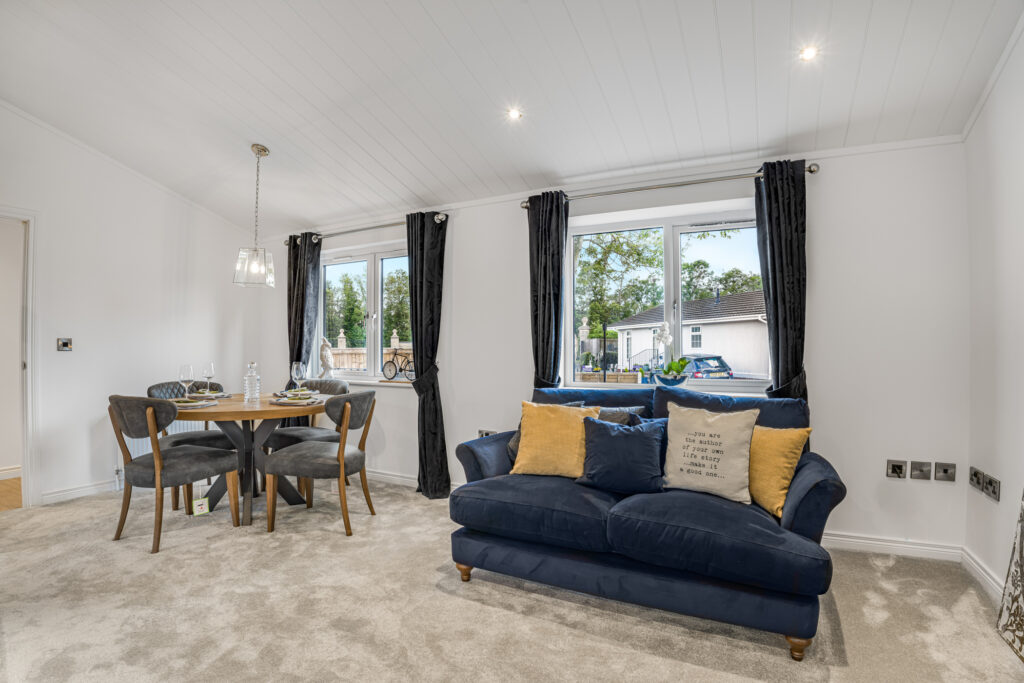 51 Cotswold Manor Park-6