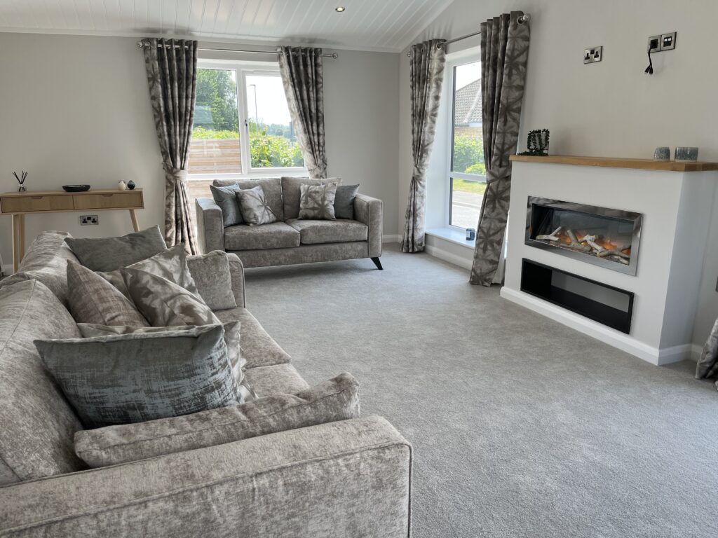 Lounge 1
